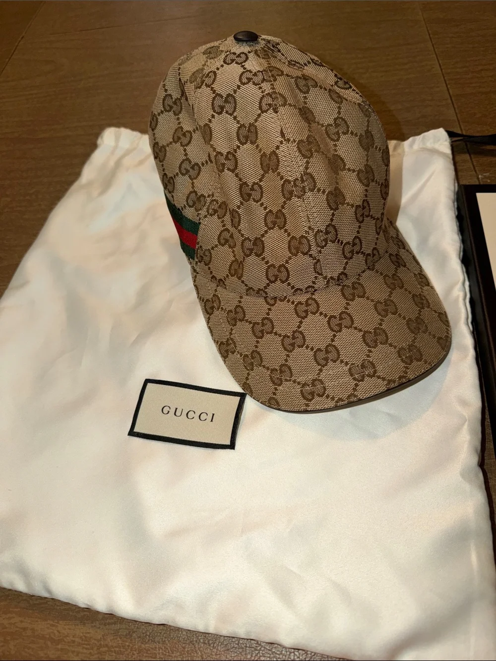 Gucci Brown GG Supreme Canvas Cap with Green-Red Web